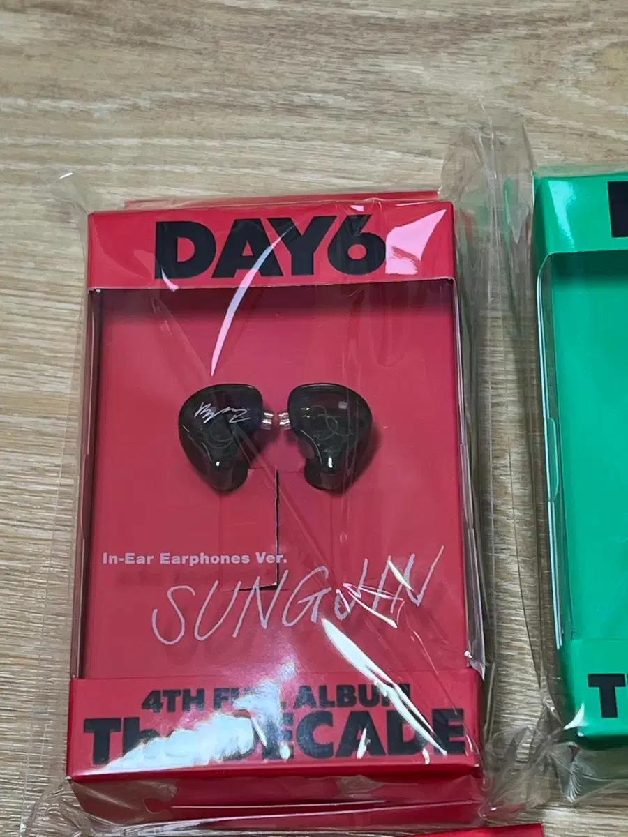 DAY6 The DECADE インイヤー イヤホン SUNGJIN ソンジン DAY6 - [THE DECADE] 4th Full Album IN-EAR EARPHONES SUNGJIN